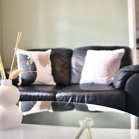 Stunning Apartment, Sleeps 4, Central London, 1 Bedroom, Zone 1, Kennington - Open For Business Stays, Long Stays And Families Relocating 外观 照片
