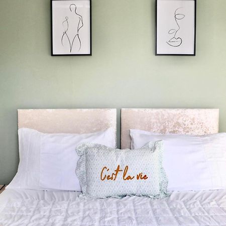 Stunning Apartment, Sleeps 4, Central London, 1 Bedroom, Zone 1, Kennington - Open For Business Stays, Long Stays And Families Relocating 外观 照片