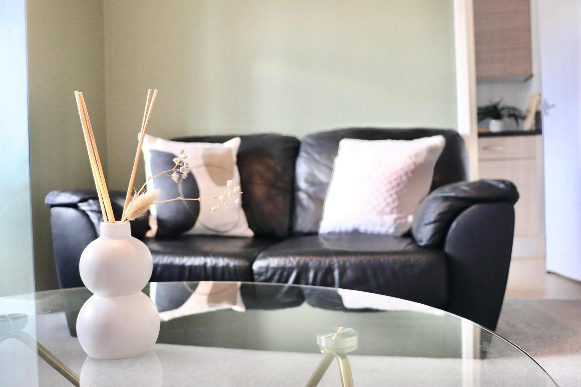 Stunning Apartment, Sleeps 4, Central London, 1 Bedroom, Zone 1, Kennington - Open For Business Stays, Long Stays And Families Relocating 外观 照片